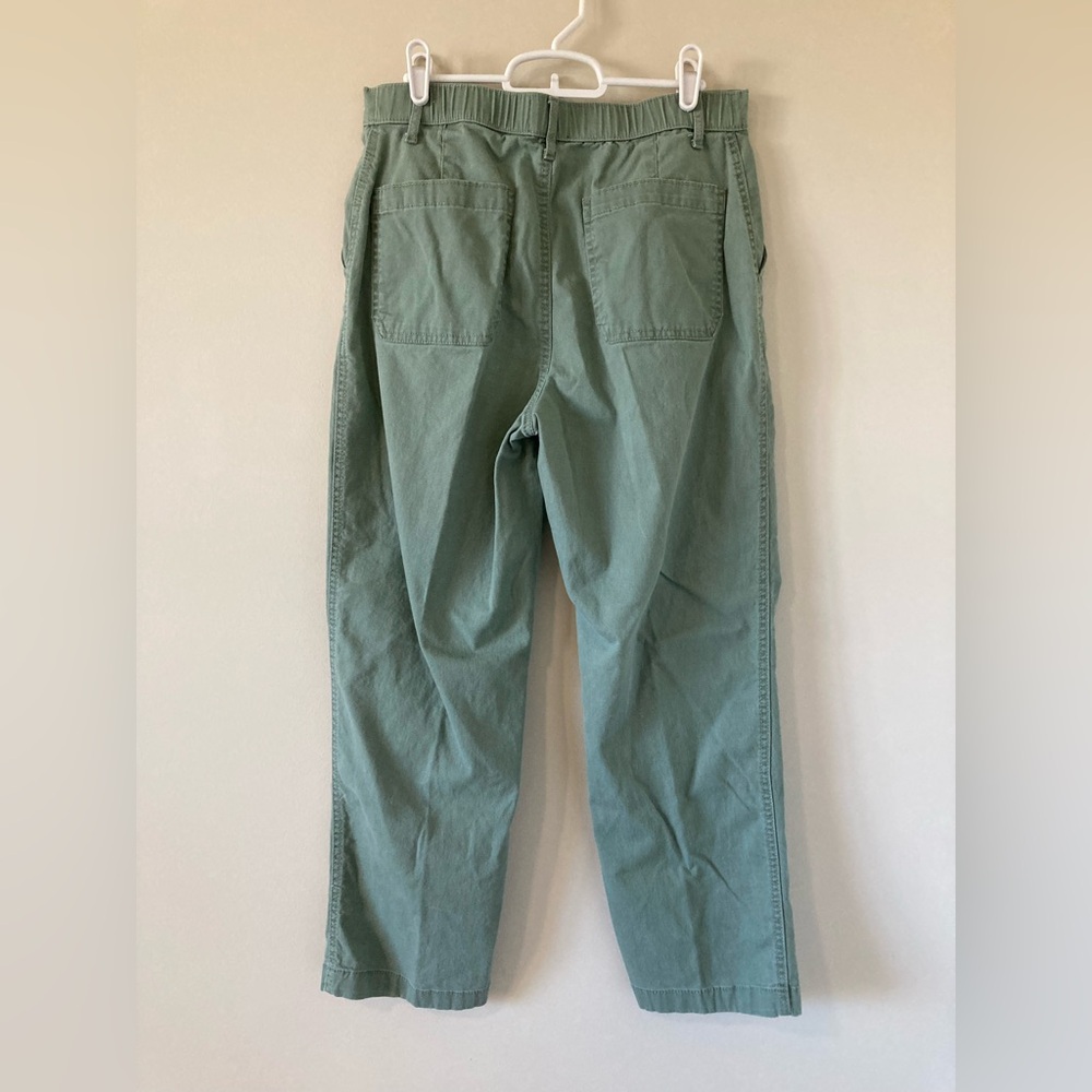 G.H. Bass & Co. Women’s Chino Pants Size 8 Green - Picture 2 of 11